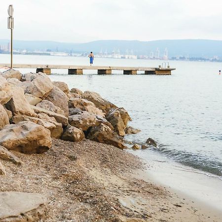 Apartament Apartma Joy - Private Beach Ankaran Zewnętrze zdjęcie