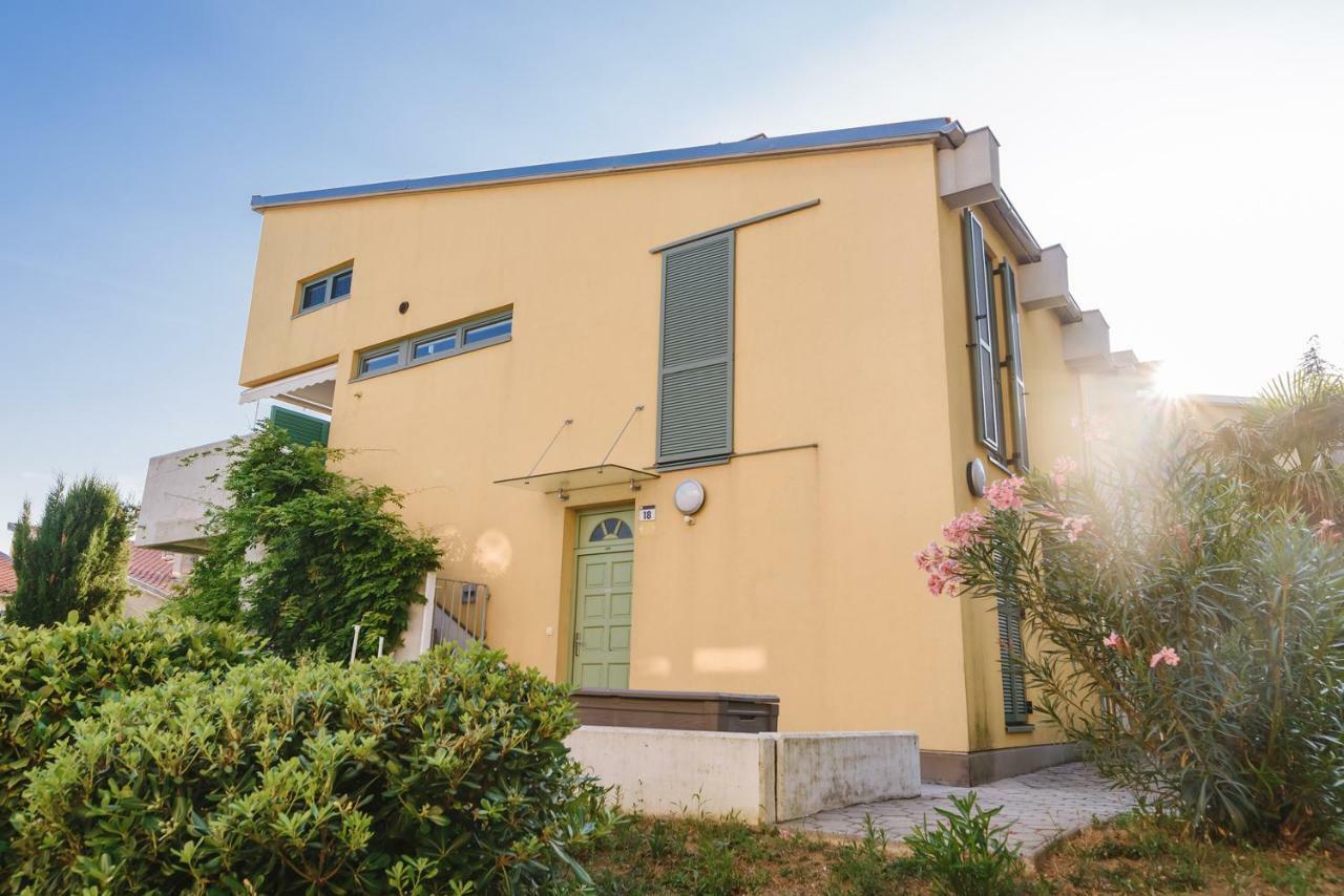 Apartament Apartma Joy - Private Beach Ankaran Zewnętrze zdjęcie